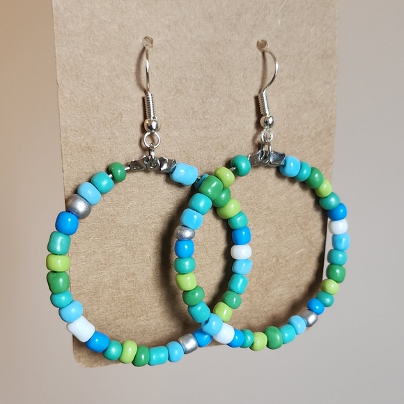 Free w/purchase Ocean Blues Beaded Hoops - Picture 3 of 4